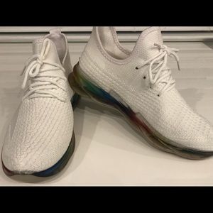 Brand new textured knit sneakers womens size  9